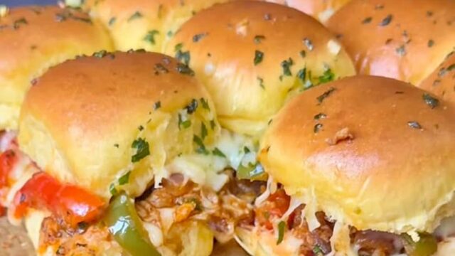 607966607_3694554857343512_6567323347271667371_n