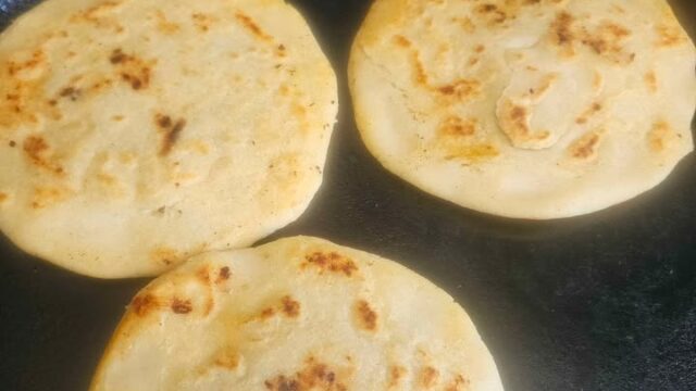 612615358_887119940490711_2909978477601363233_n